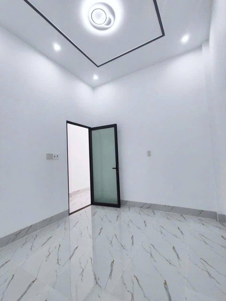 z6441783220113_98413fcc39dcf51c7f18bd3946d22ed8