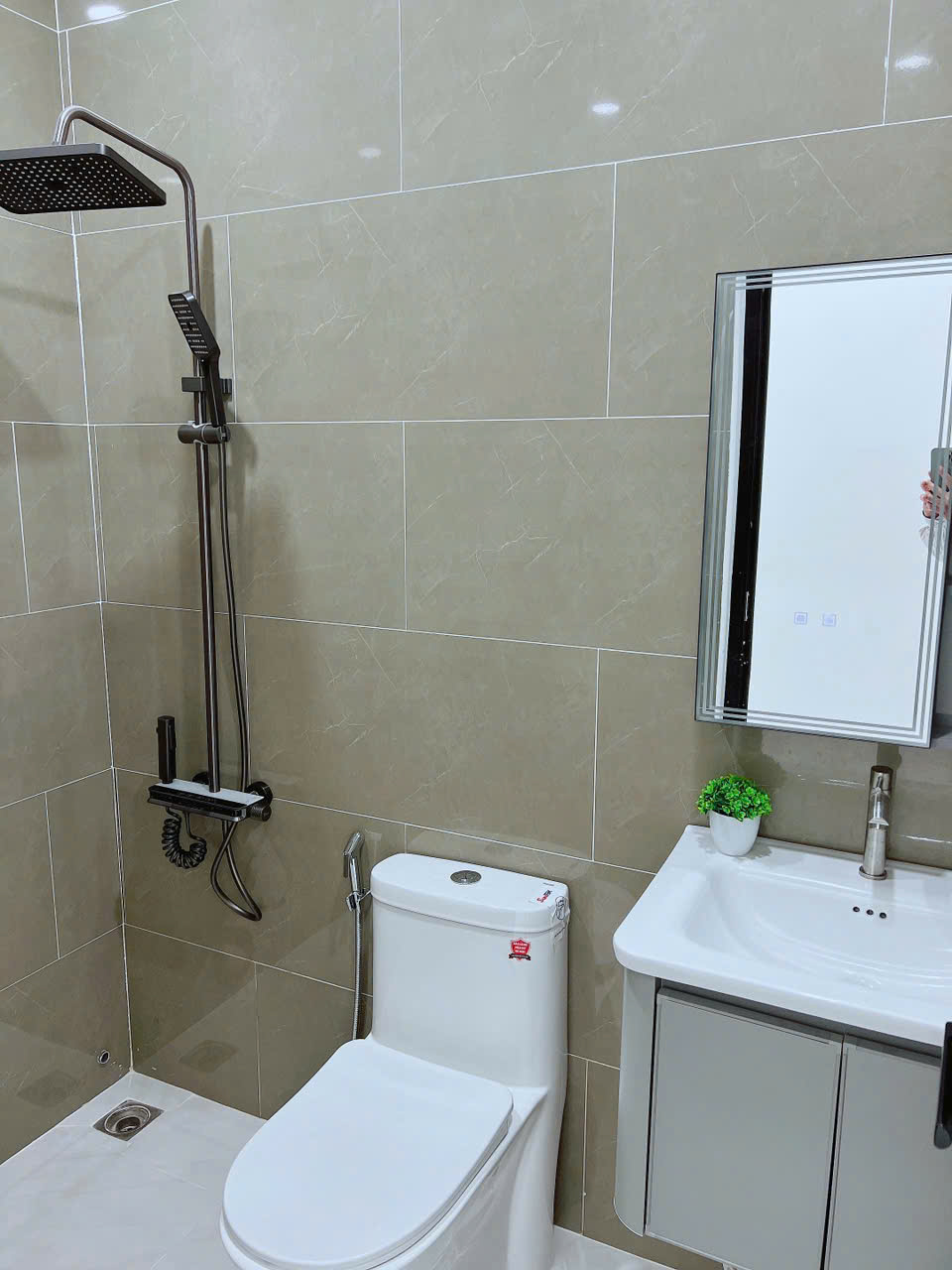 z6448625210892_bbb717d6adf5b422ff410fdd106bb63a