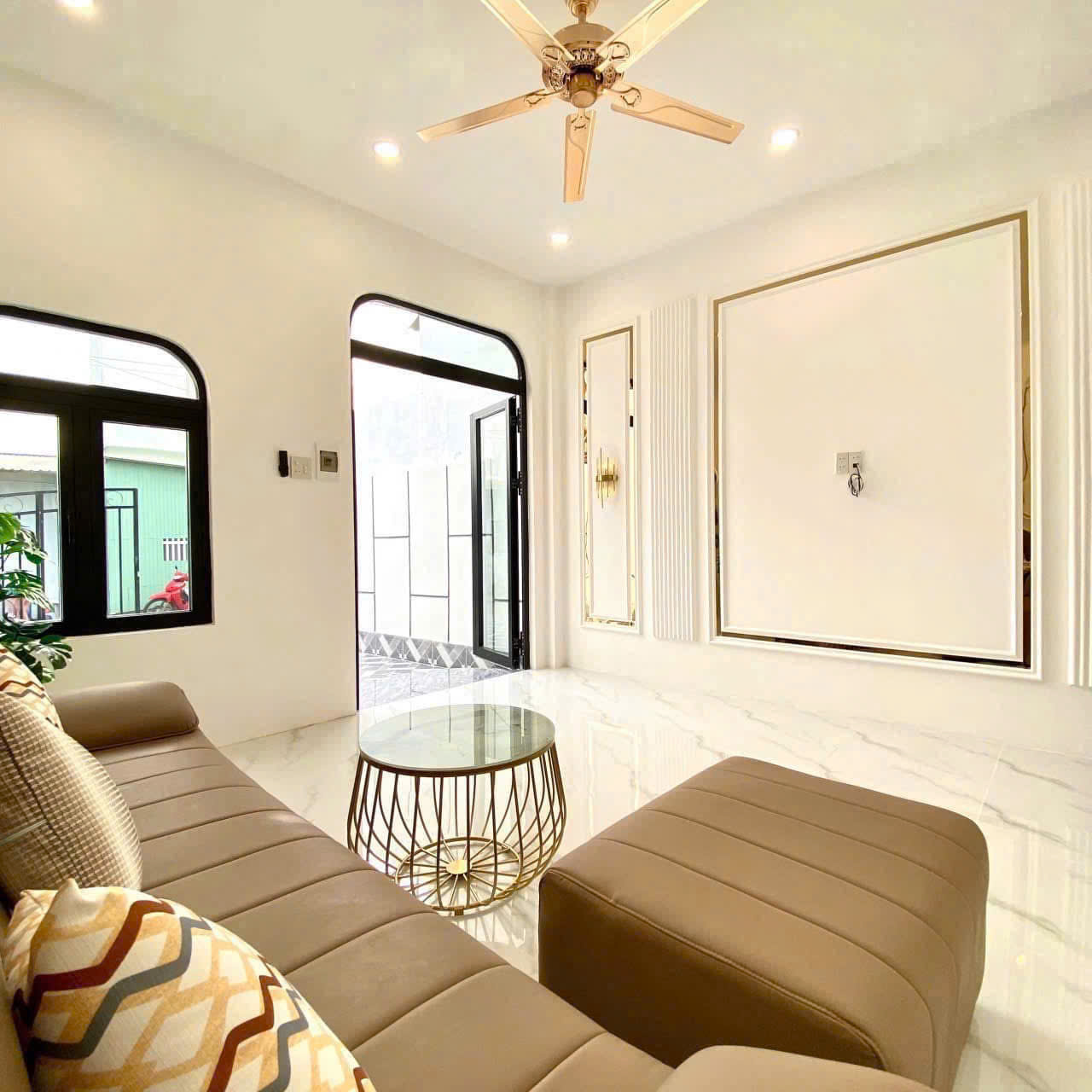 z6448625216833_00dca829d55cf33e8987ea9be04d0a24