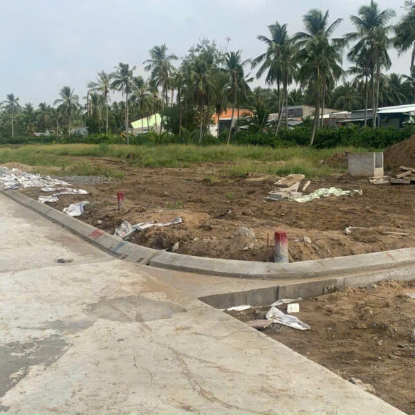 CẦN BÁN NỀN NHÁNH 3/2 NỐI DÀI CÁCH 500M