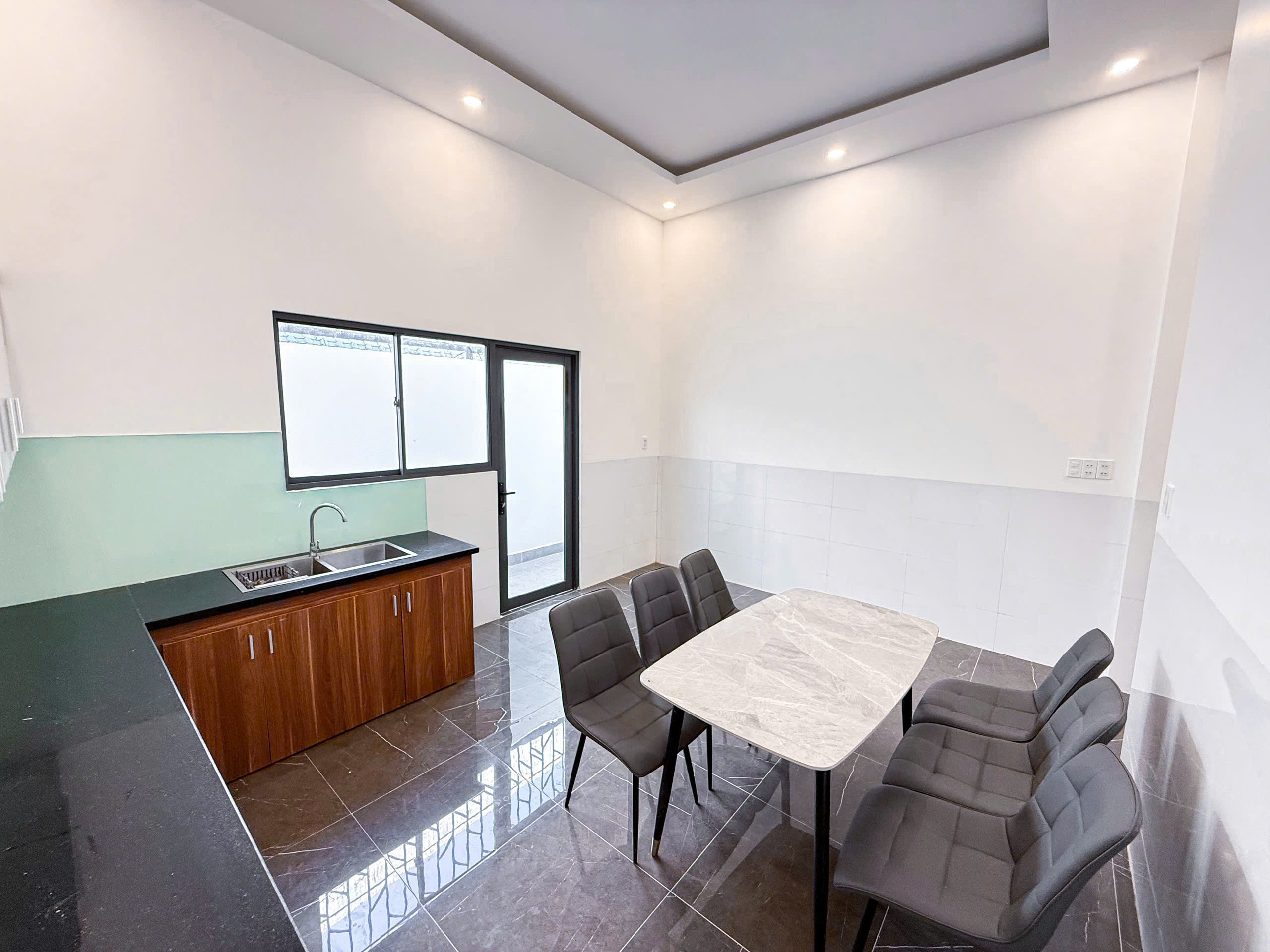 z6458144881163_5a95870c2c132c2cb287ff6f577c9e94