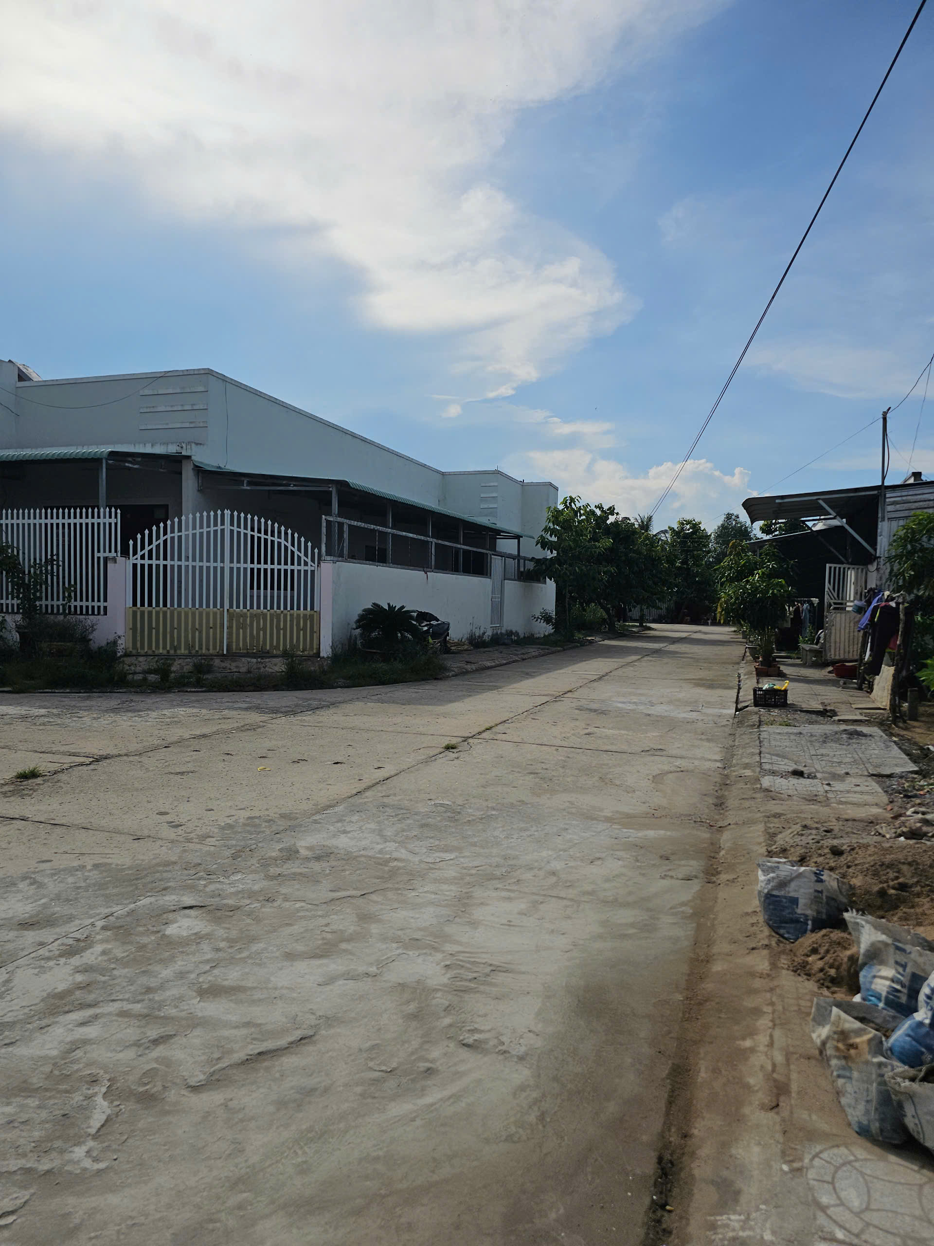 z6611084212416_958c45fe23e62baae96bdc7b4b81f00e