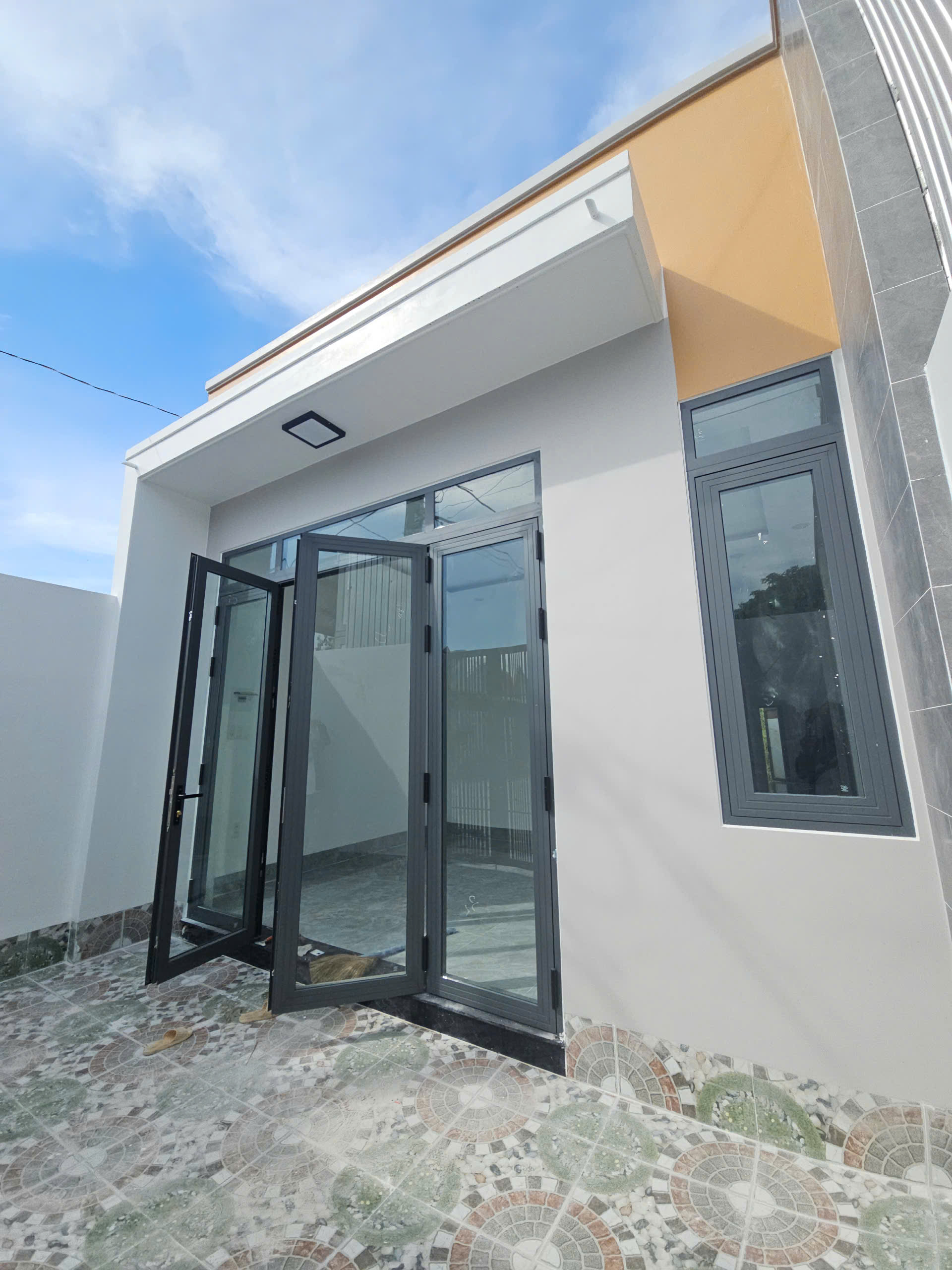 z6611084223213_cbdf4d96628548e4310504d7f0df981e